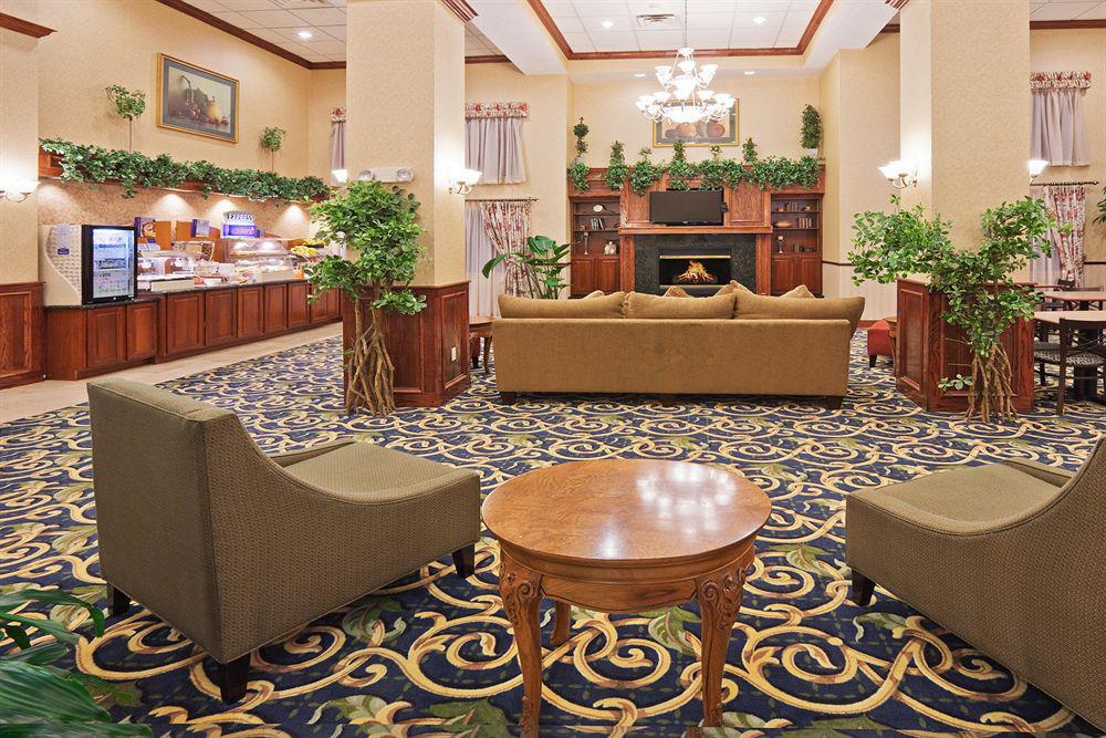 Holiday Inn Express & Suites Midwest City By Ihg Интерьер фото